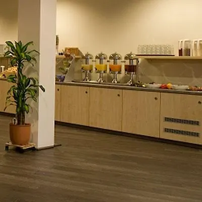 B&B Hotel Berlin City-Ost 3*,  德国