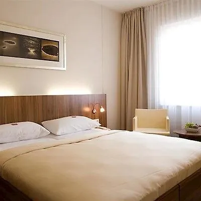 ***  B&B Hotel Berlin City-Ost 德国